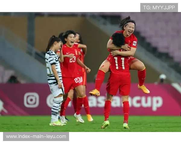 中国女足获Prada赞助定制西服引韩国女足名将羡慕 中国女足获Prada赞助定制西服引韩国女足名将羡慕