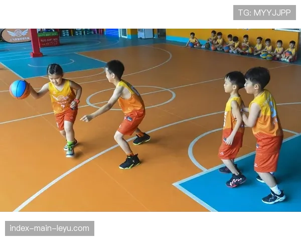 “突破训练营”在纽约启动，旨在向青少年普及篮球空间突破理念